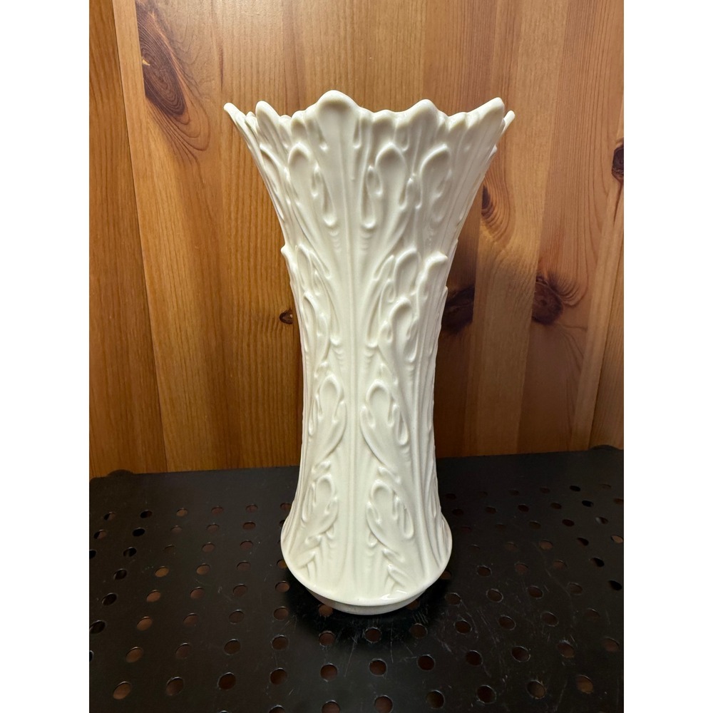 Lenox Ivory Porcelain Vase Embossed Floral Acanthus Scalloped Rim 8.5" Vintage